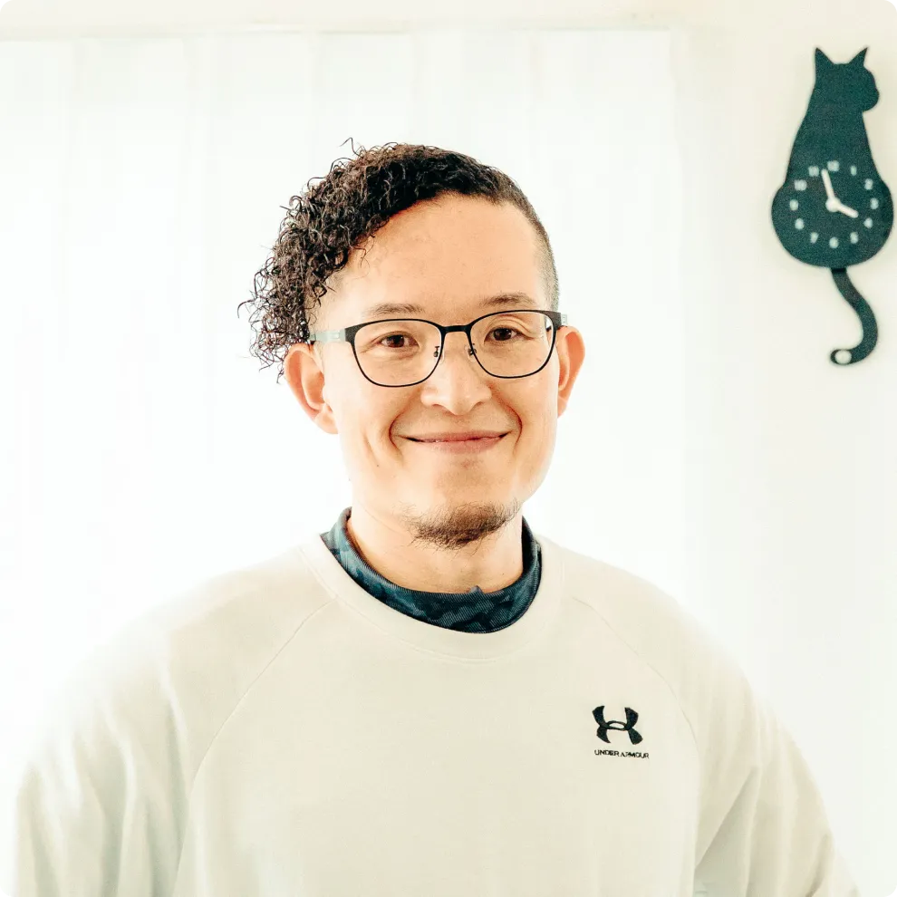 姿勢改善専門スタジオ ネコノビ代表 上野 蒔人