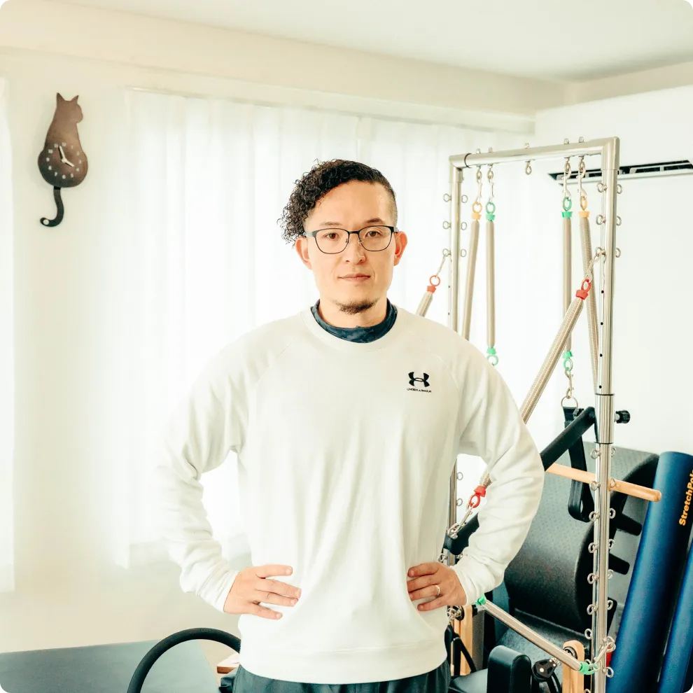 姿勢改善専門スタジオ ネコノビ代表 上野 蒔人